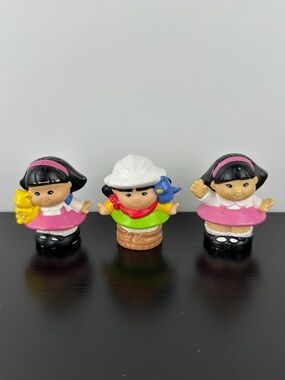 Fisher Price Little People Lot of 3 Sonya Lee Vintage Figurines Figures